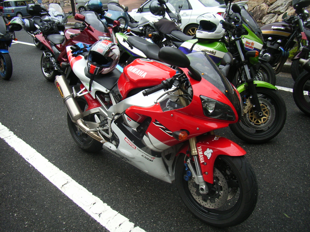 YAMAHA YZF-R1(’99)